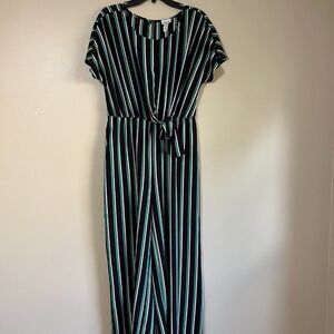 One more Thyme green & black jumpsuit L‎